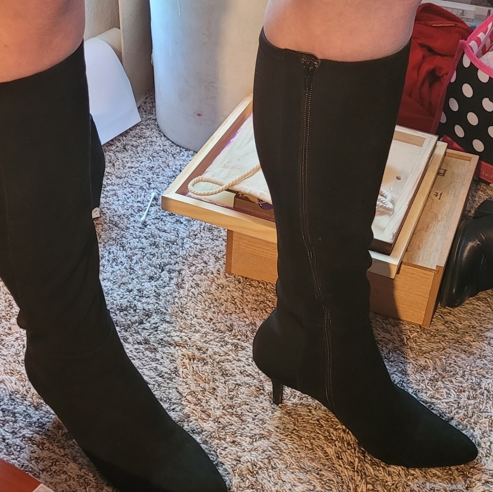 Knee high stiletto boots, 8.5. Black